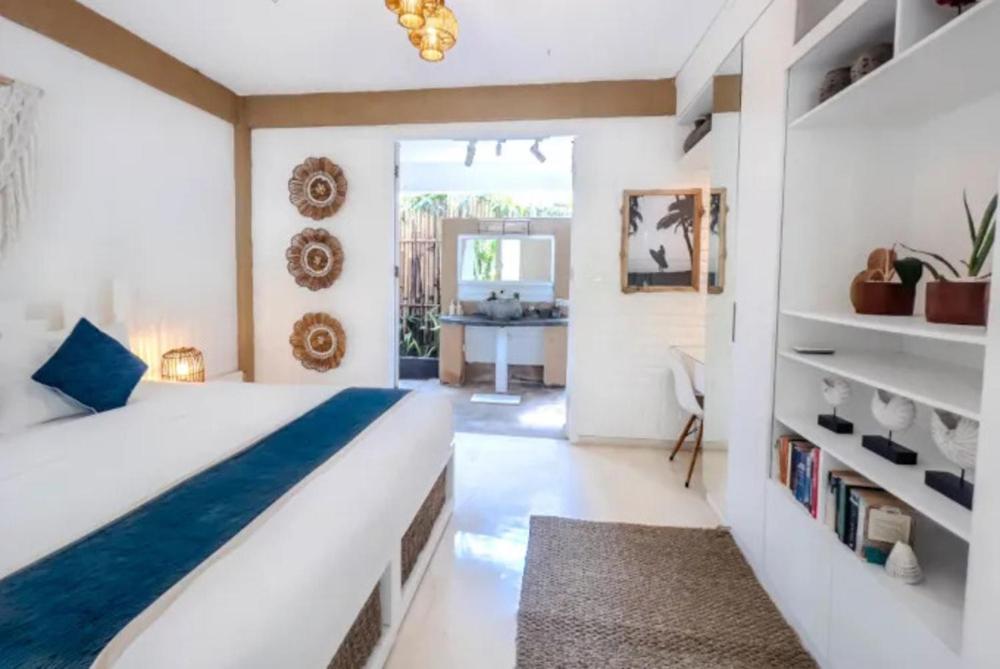 The Green Room Seminyak Екстериор снимка