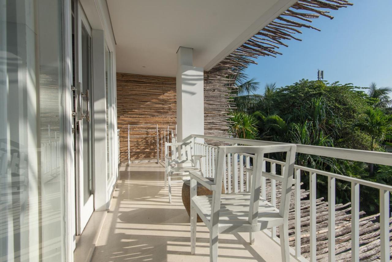 The Green Room Seminyak Екстериор снимка